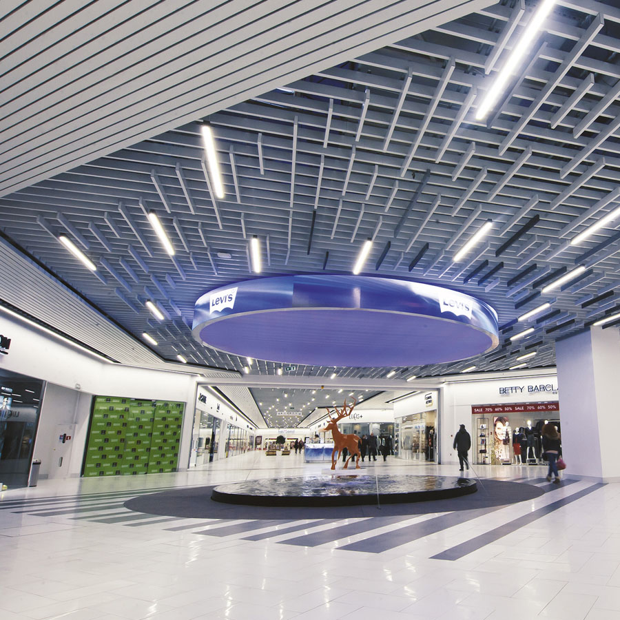 Podwieszane sufity do sklepów i centrów handlowych