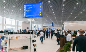 Sufit rastrowy i listwa KRAFT w nowym terminalu lotniska w Taszkencie (+5 zdjęć)