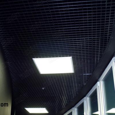 Exit Games. Klasyczny sufit rastrowy / Exit Games